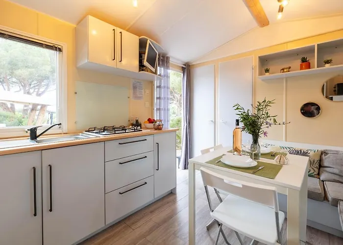 L Arbousier, Mobil-home Vue Degagee Sur La * Hyeres